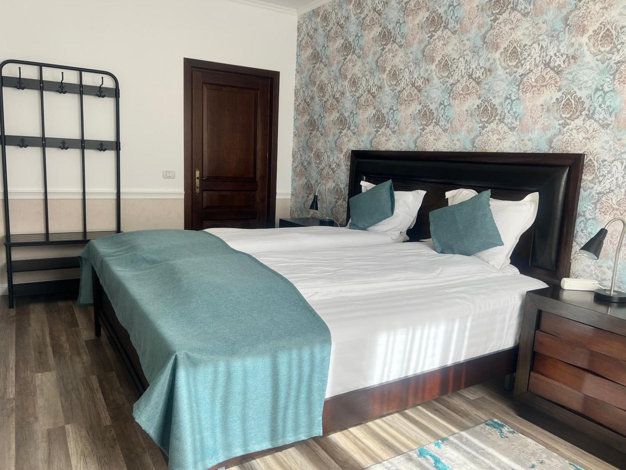 Aviator Boutique Apartment